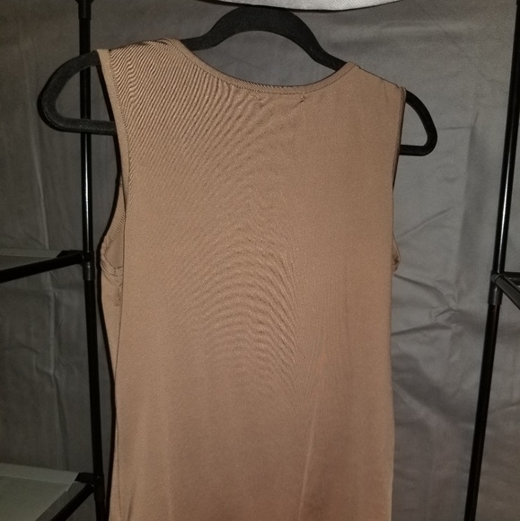 Halter top - Picture 2 of 3